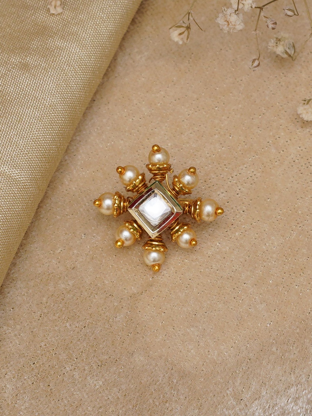 

Mali Fionna Gold-Plated Artificial Stones and Beads Stud Nosepin