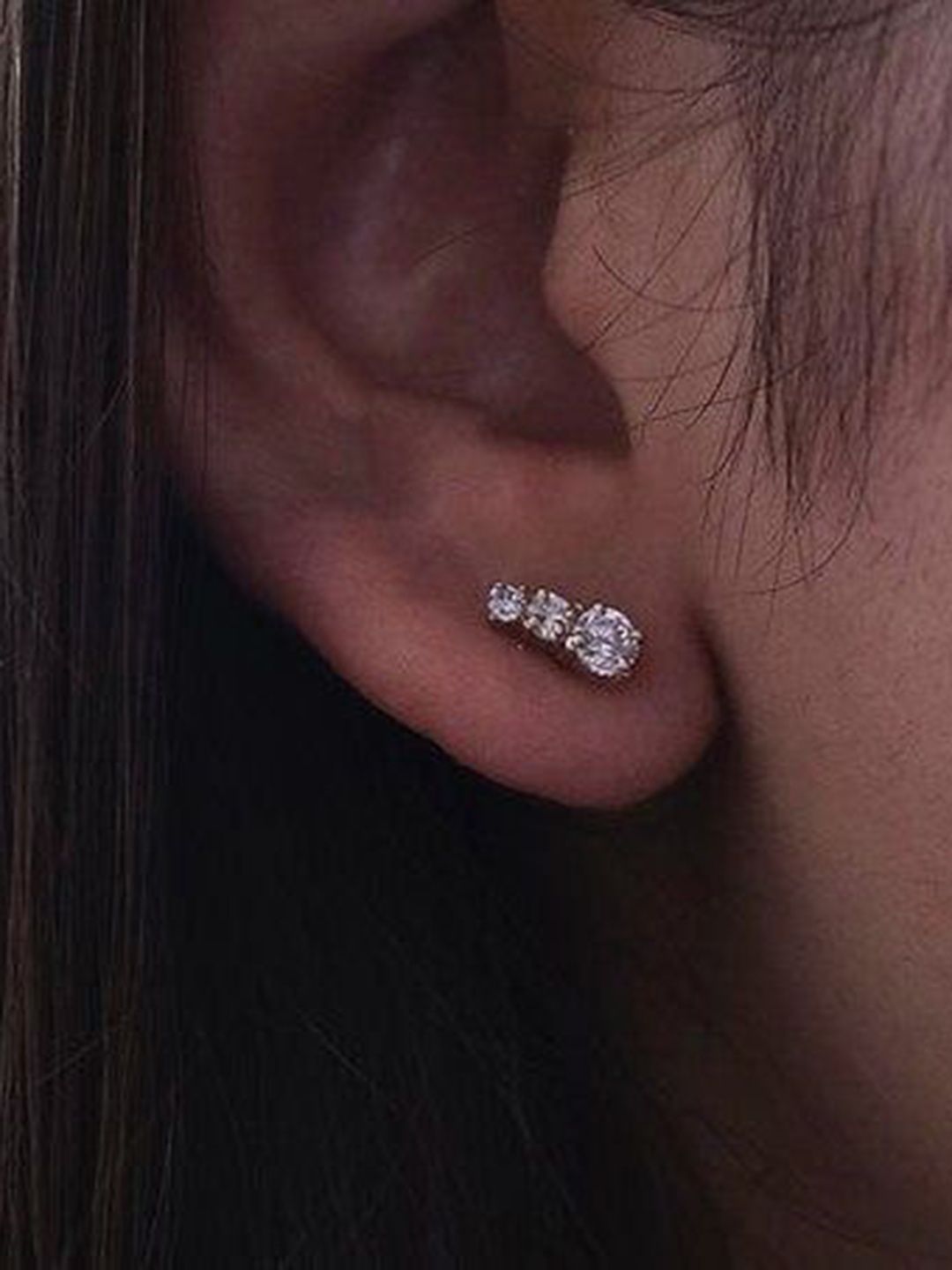 

Anushka Jain Jewellery Classic Studs Earrings, Gold