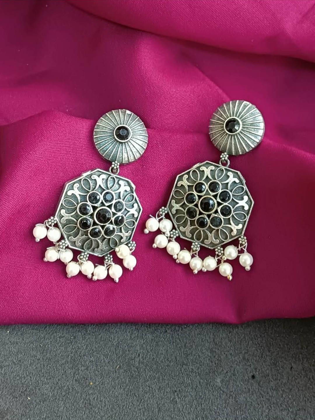 

Efulgenz Silver-Plated Floral Shaped Oxidized Antique Crystal Drop Earrings