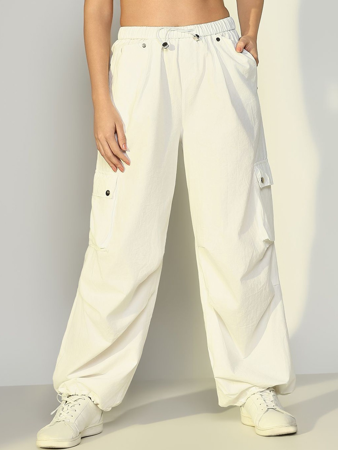 

SHOWOFF Women Comfort Cotton Mid-Rise Loose Fit Cargo Trousers, Off white