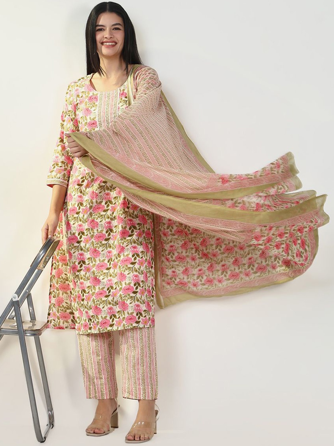 

SHOWOFF Round Neck Floral Printed Sequinned Straight Kurta with Trouser & Dupatta, Cream