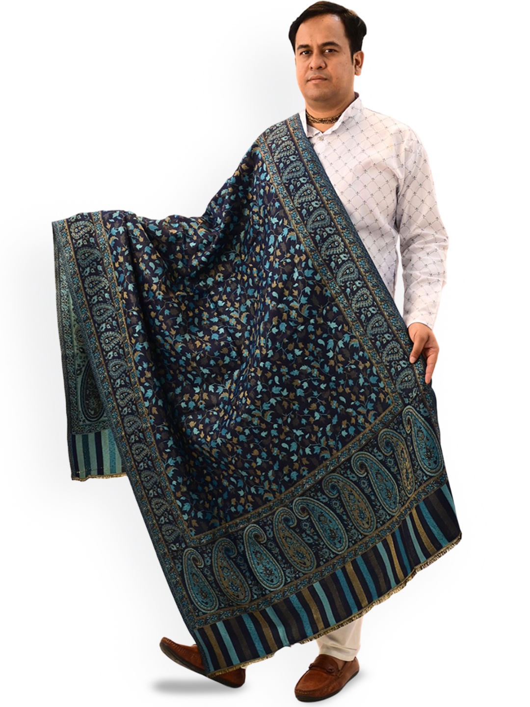 

Vrinde Men Floral Printed Shawl, Turquoise blue