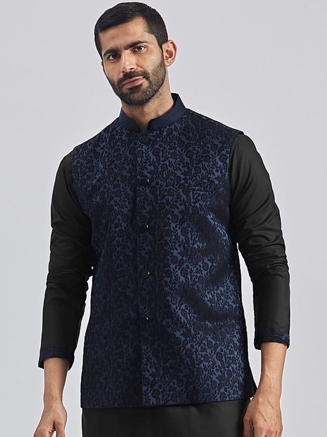 

VASTRAMAY Men Mandarin Collar Nehru Jacket, Navy blue