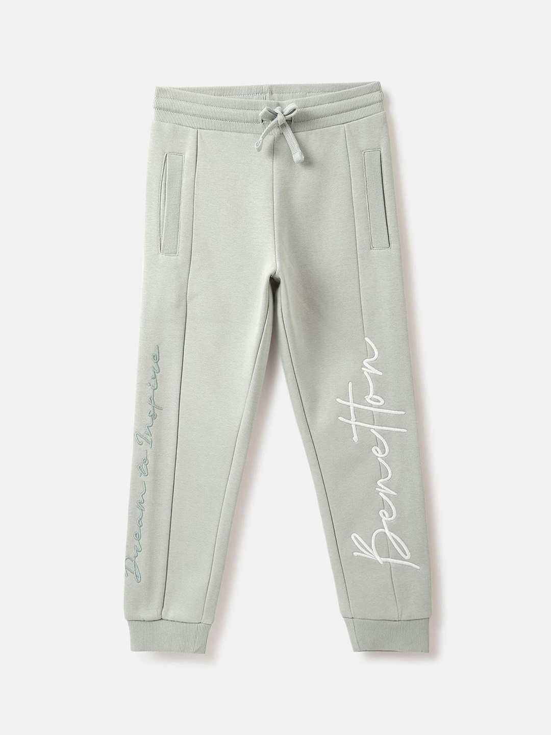 

United Colors of Benetton Boys Typography Printed Mid Rise Joggers, Green