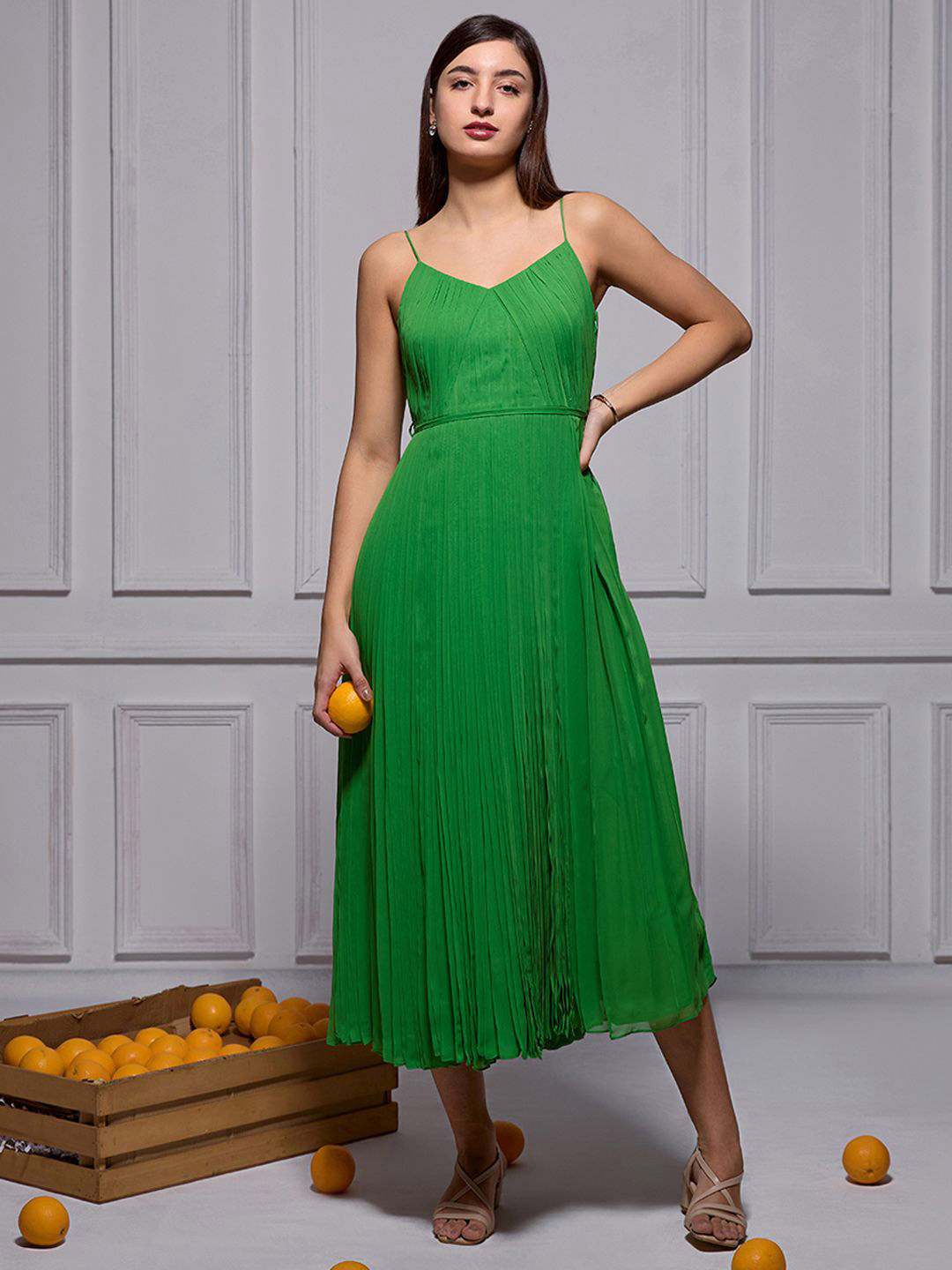 

TORSHA Women Fit & Flare Midi Dress, Green