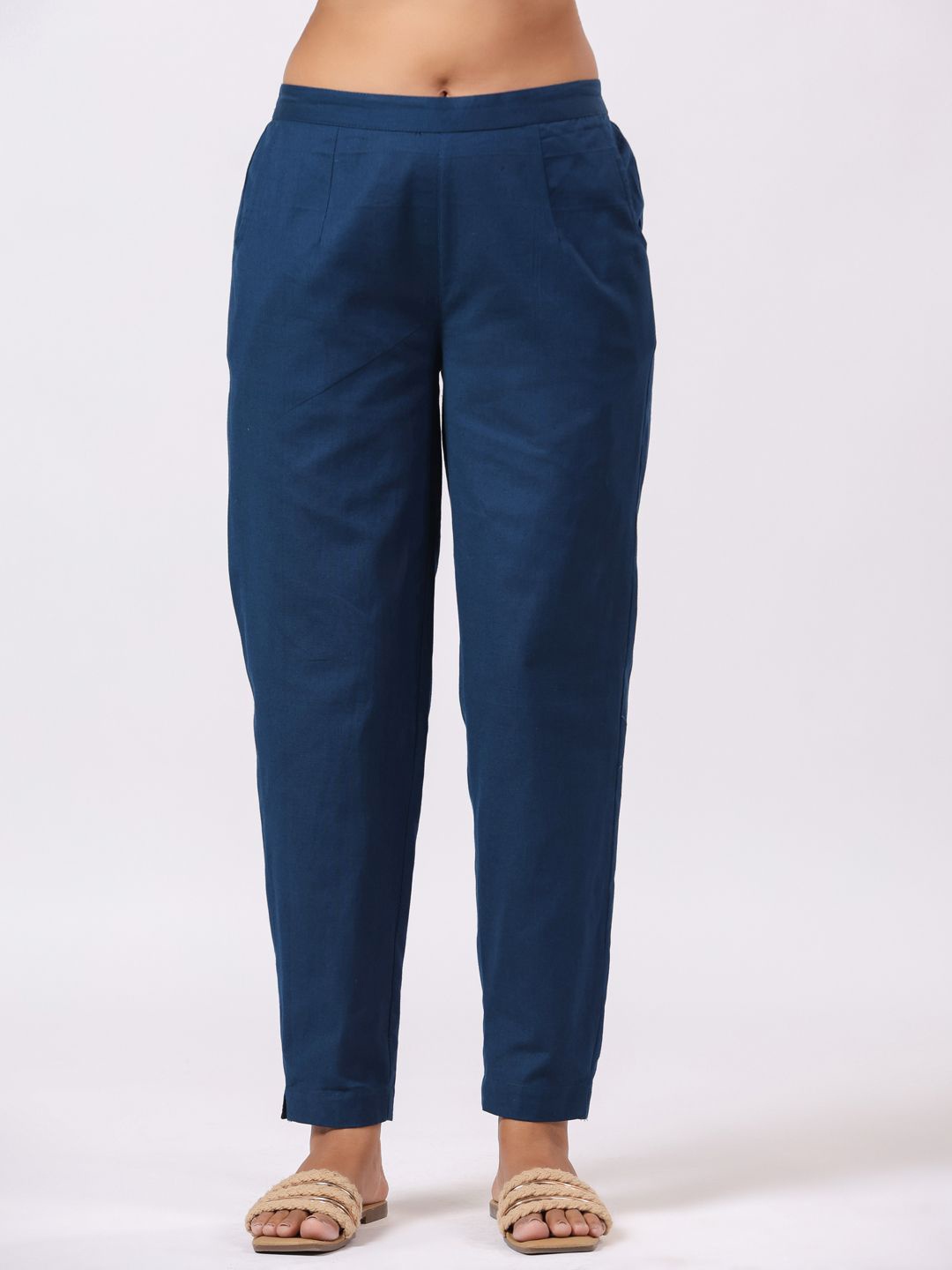 

PIROH Women Cotton Mid-Rise Regular Fit Pleated Trousers, Navy blue
