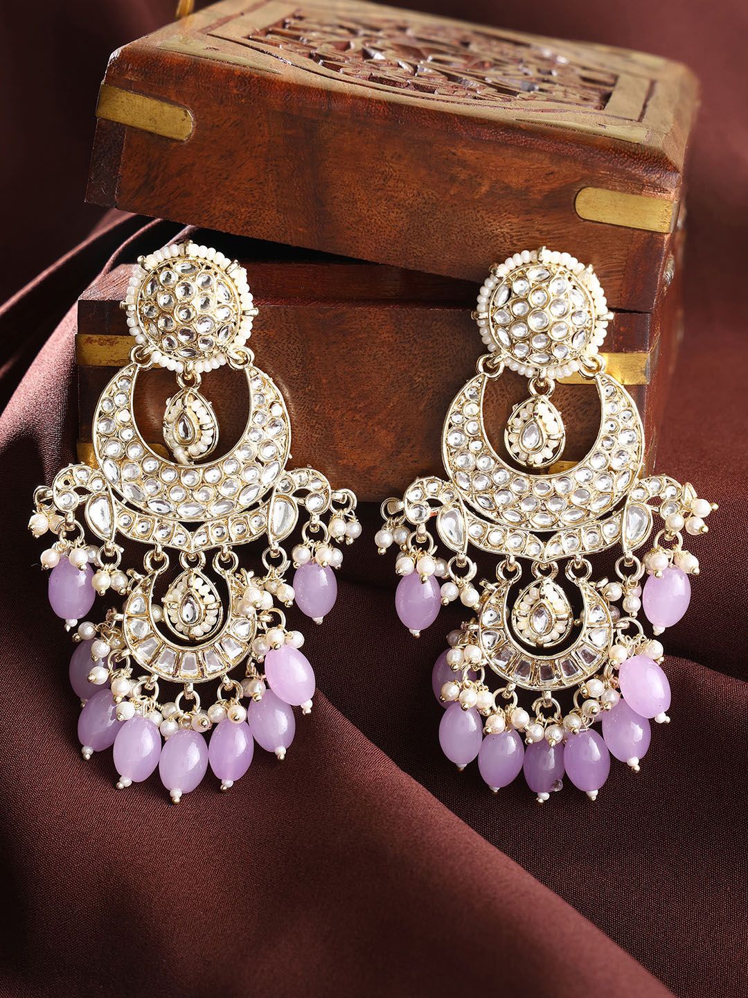 

Priyaasi Gold-Plated Kundan Stone Studded & Pearls Beaded Chandbalis