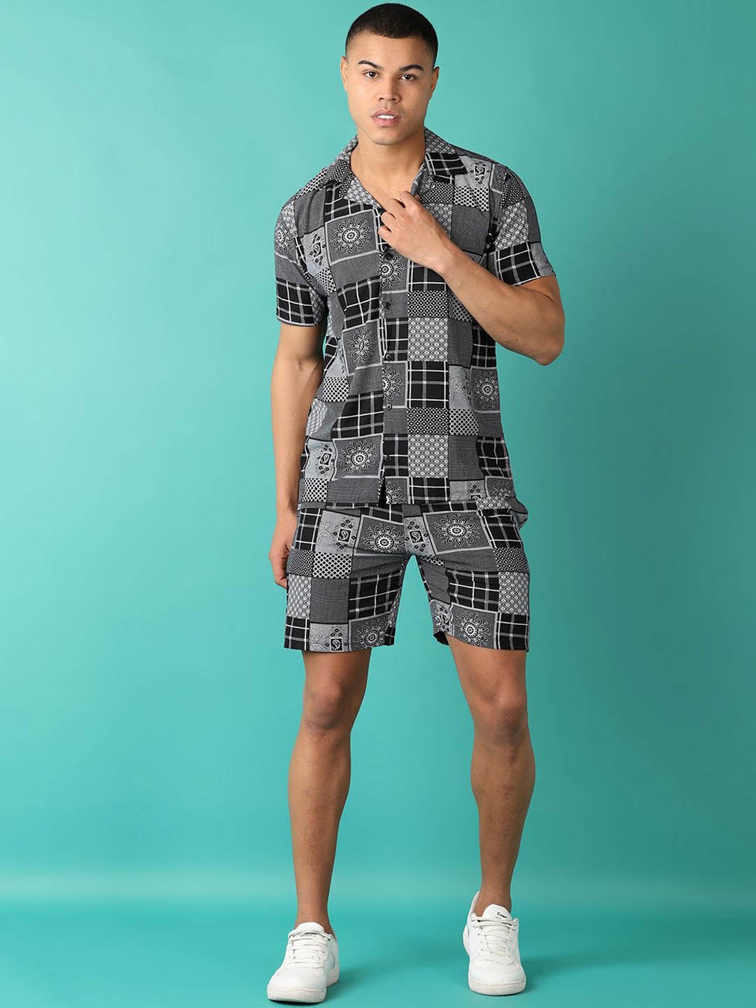 

V-Mart Geometric Printed Shirt Collar Short Sleeves Shirt & Shorts, Black