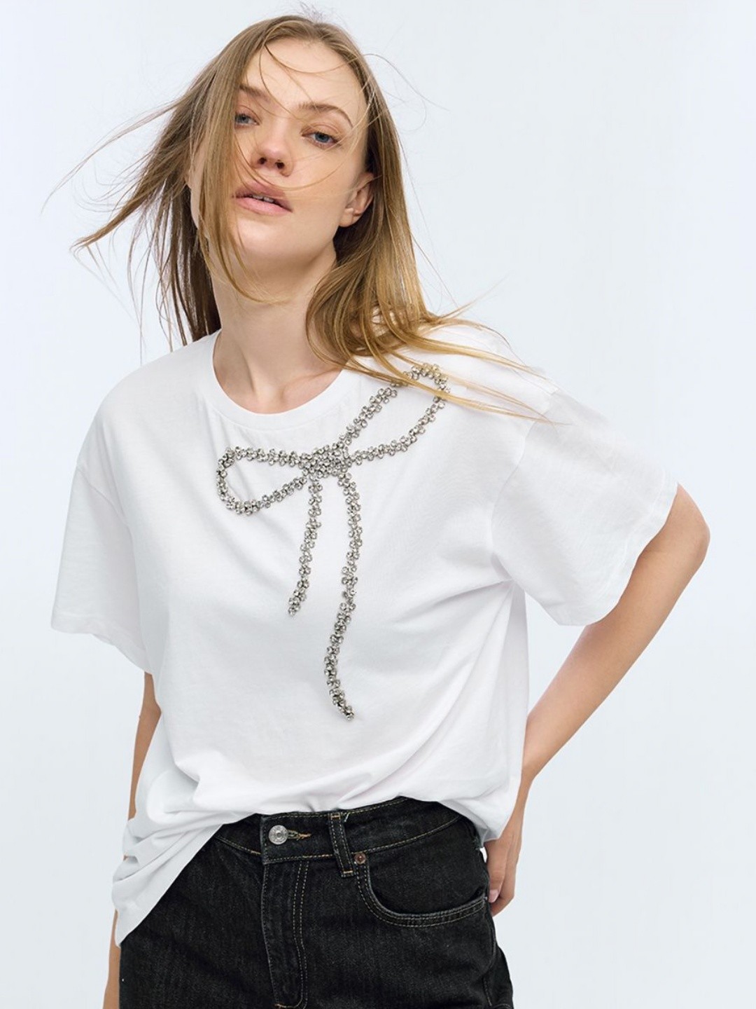 

COVER STORY Women Cut Outs Boxy T-shirt, White