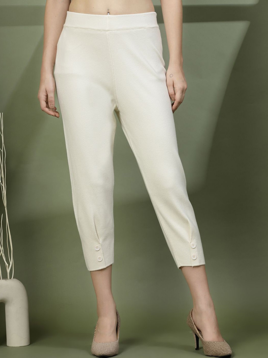 

Mafadeny Women Slim-Fit Three fourth length Regular Trousers, Off white