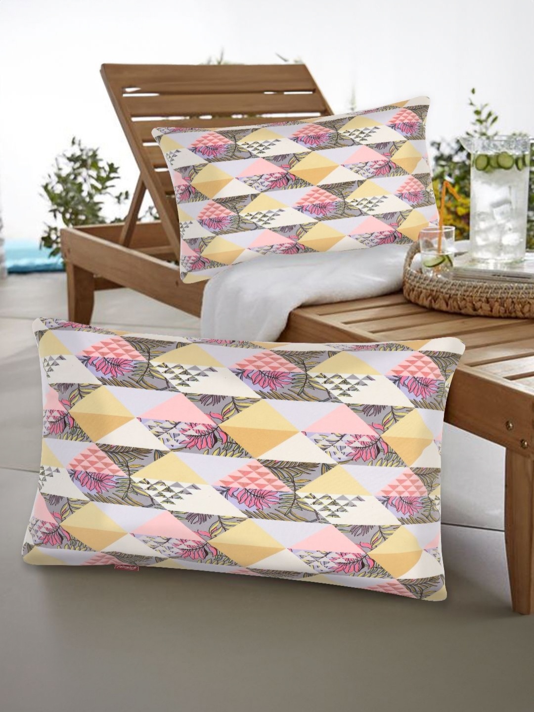 

Tesmare Off White 2 Pieces Geometric Printed Rectangle Cushion Covers