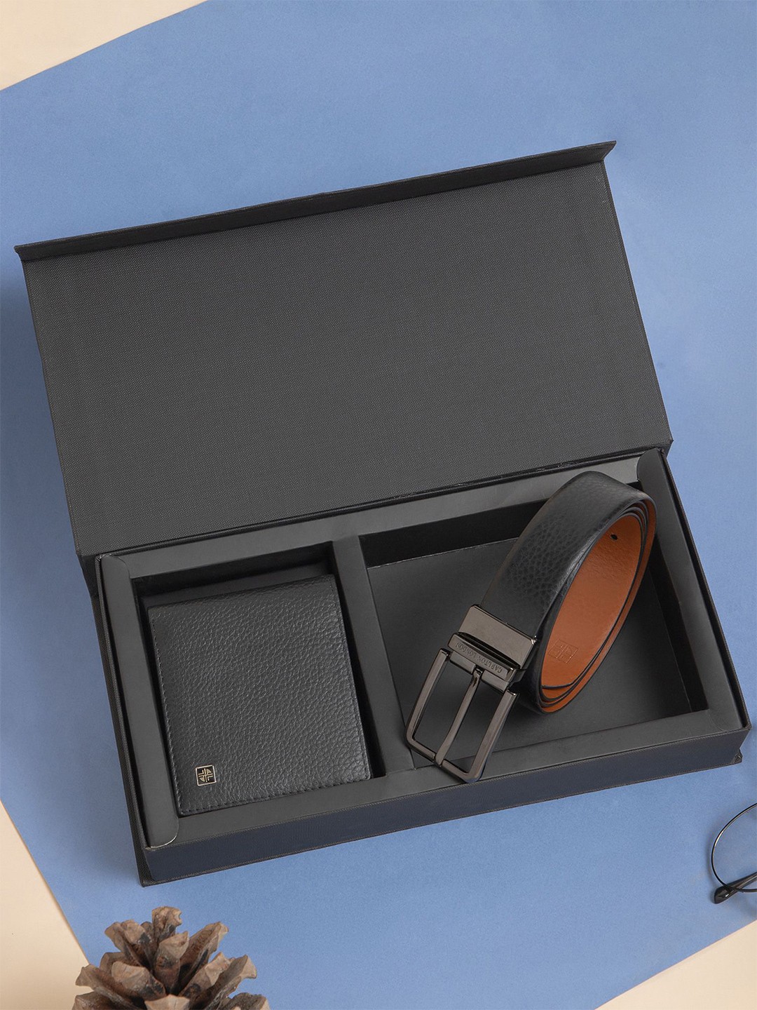 

Carlton London Men Accessory Gift Set of Wallet and Belt, Black