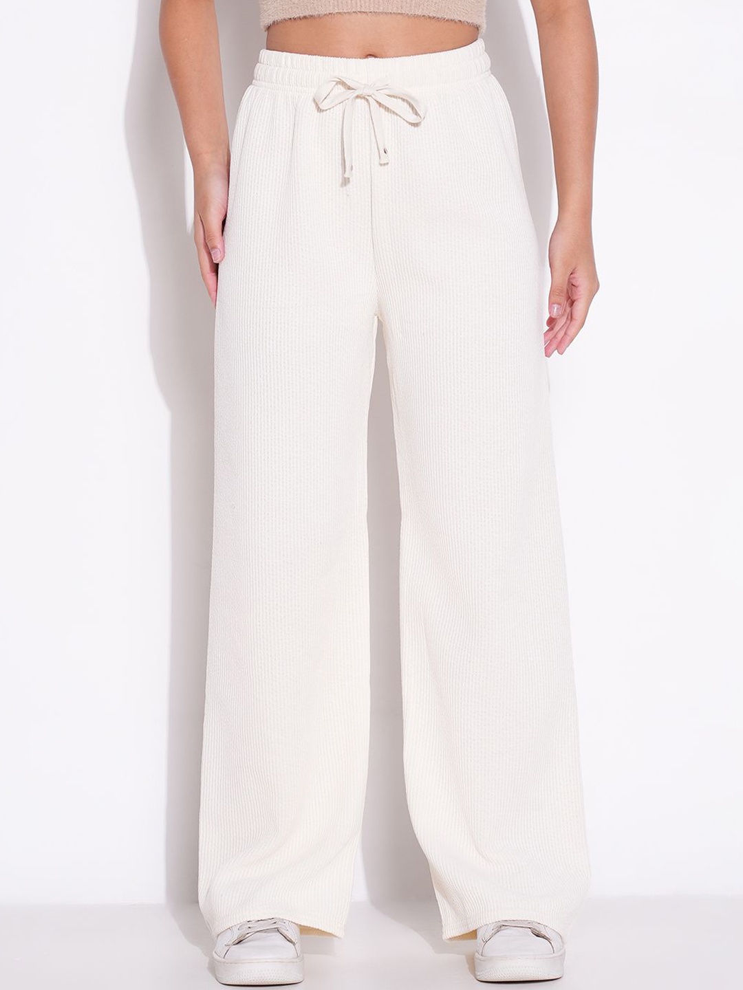 

SHOWOFF Women Comfort Mid-Rise Parallel Trousers, Off white