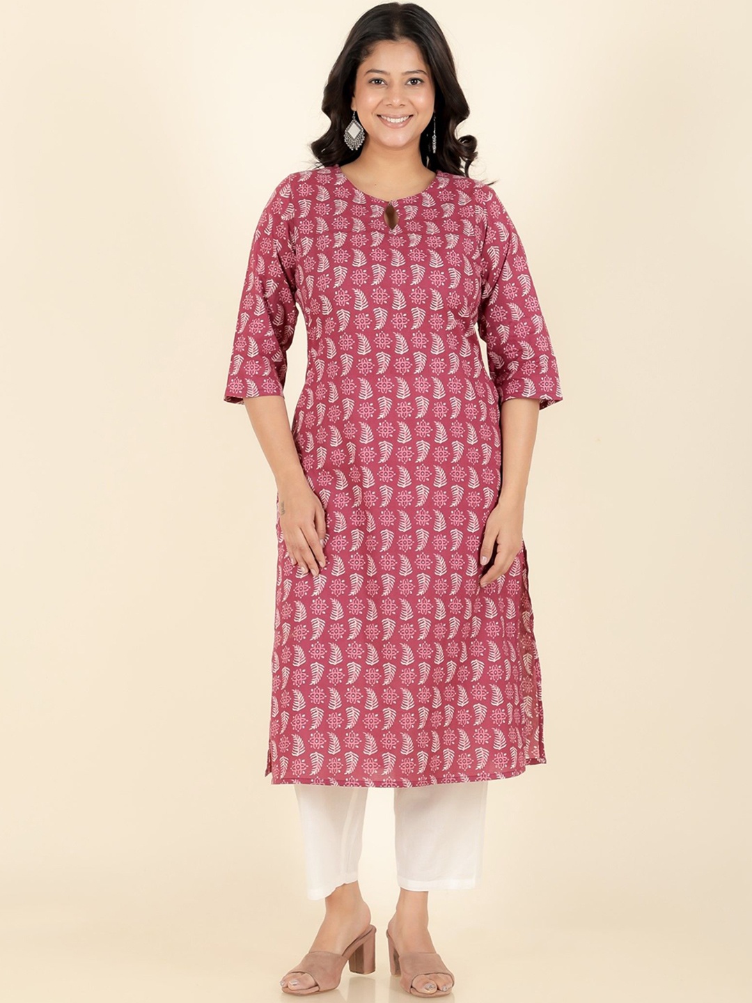 

Aramya Geometric Printed Regular Pure Cotton Straight Kurta with Trousers, Red