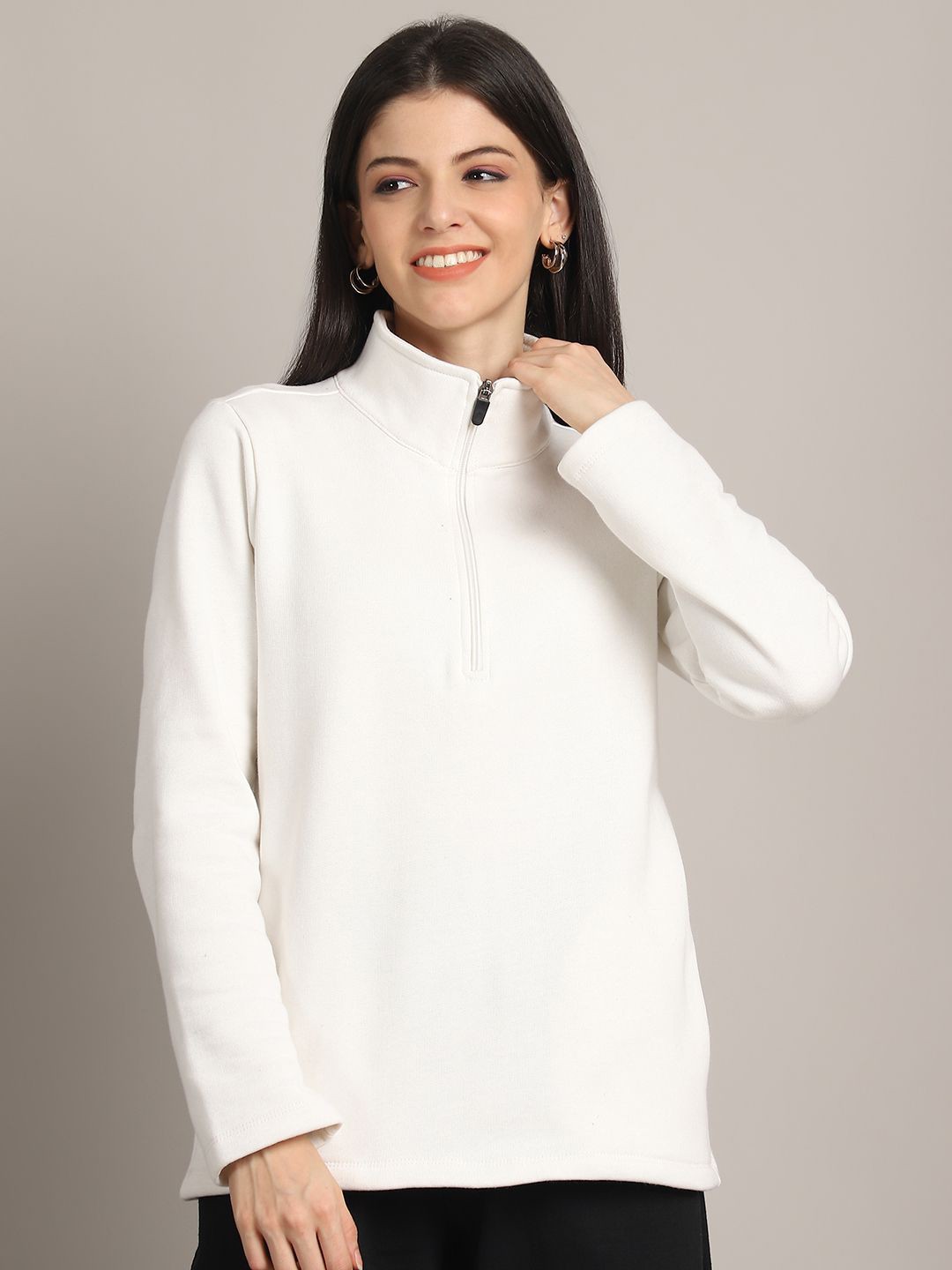 

Rute Women Mock Collar Long Sleeves Sweatshirt, White