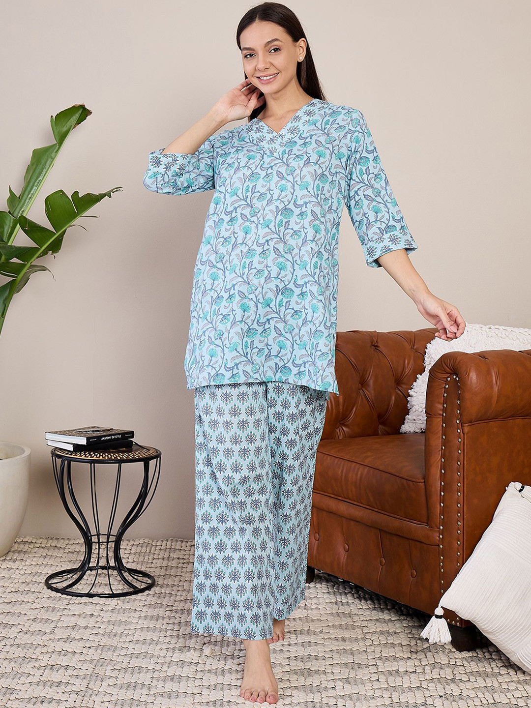 

July Women Floral Printed Pure Cotton V - Neck Night suit, Blue