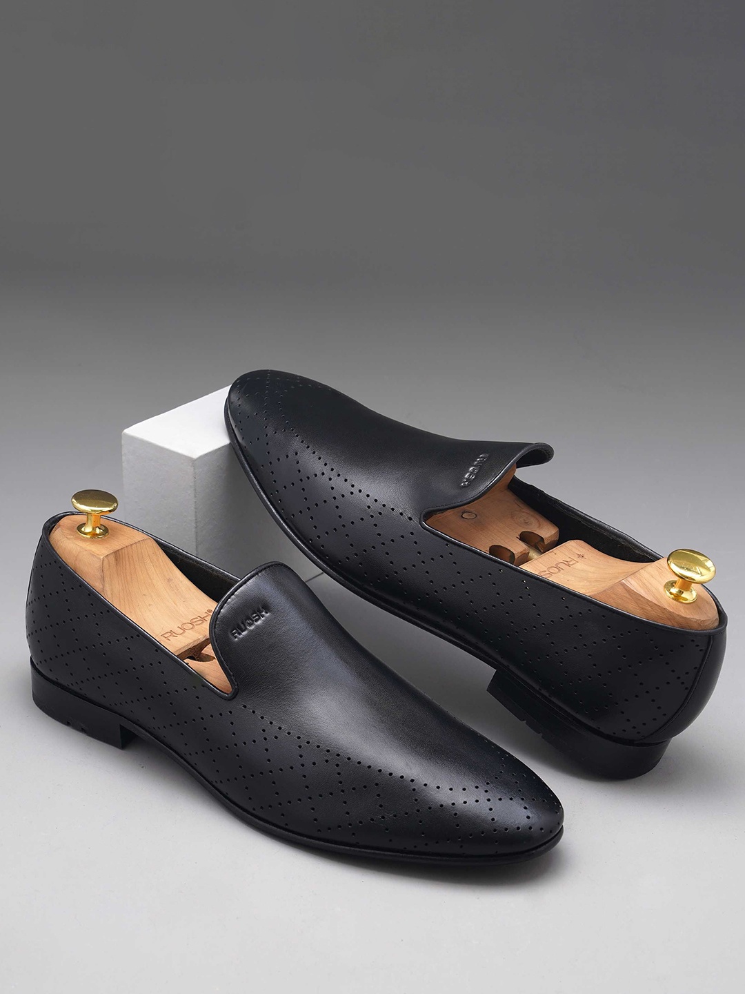 

Ruosh Men Round Toe Formal Mid-Top Slip-On Shoes, Black