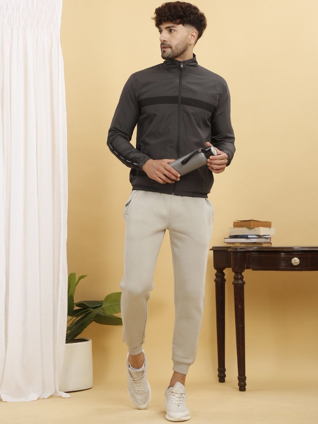

Sweet Dreams Men Mock Collar Long Sleeves Tracksuit, Grey