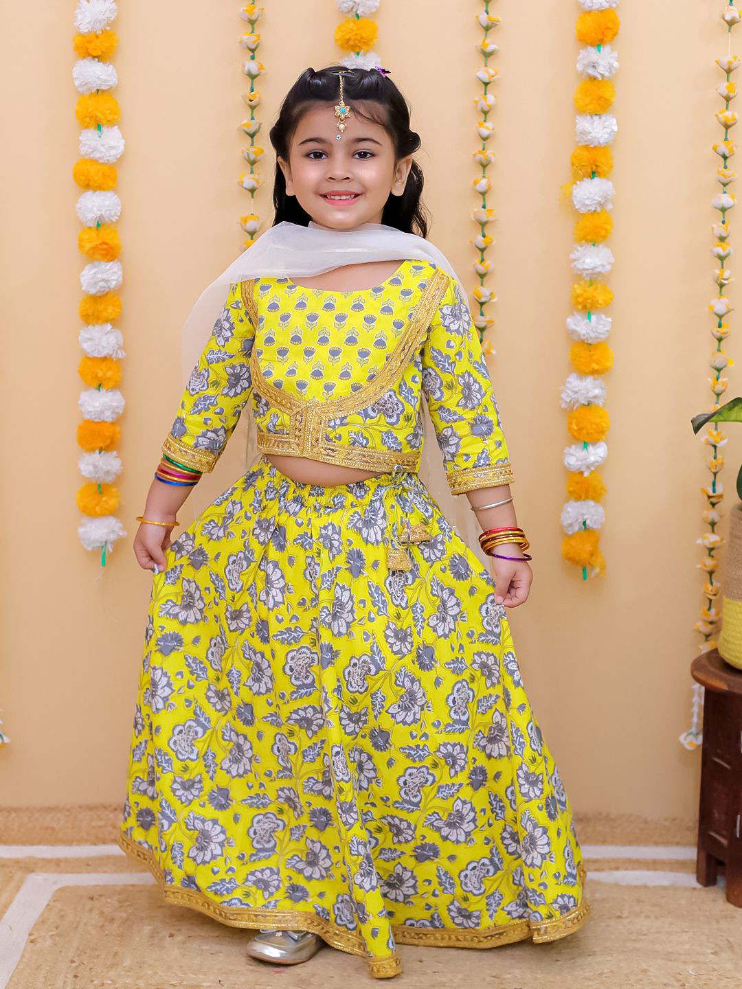 

UNBIND Girls Printed Ready to Wear Lehenga & Blouse With Dupatta, Yellow
