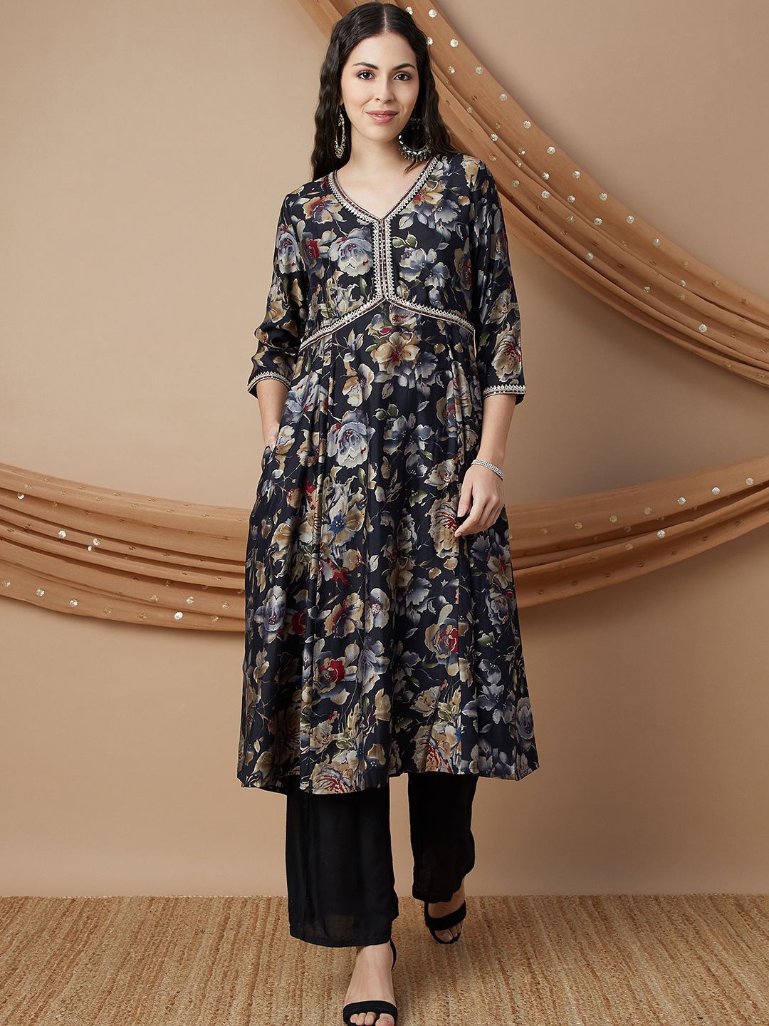 

Melange by Lifestyle Floral Printed Sequinned V-Neck A-Line Kurta, Black