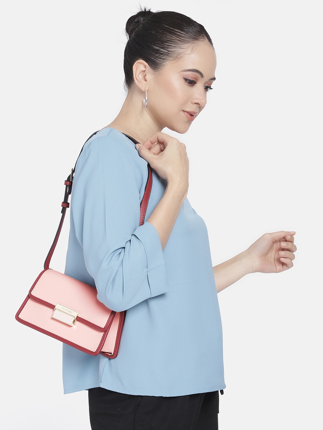 

Van Heusen Sling Bag, Pink