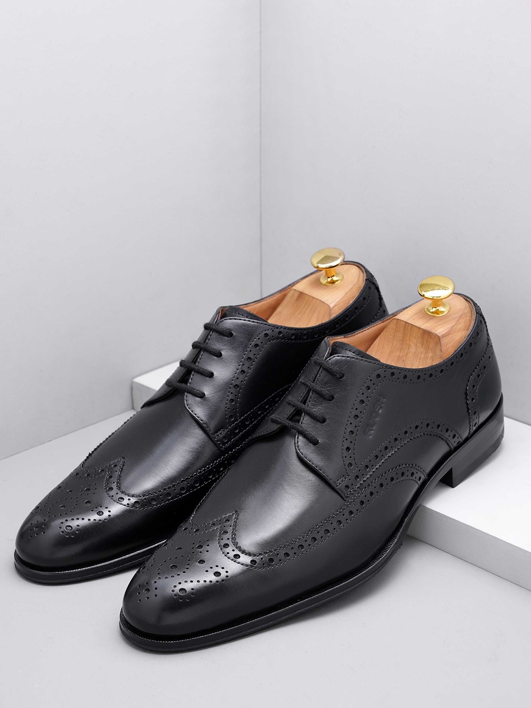 

Ruosh Men Formal Leather Lace-Ups Brogue Shoes, Black