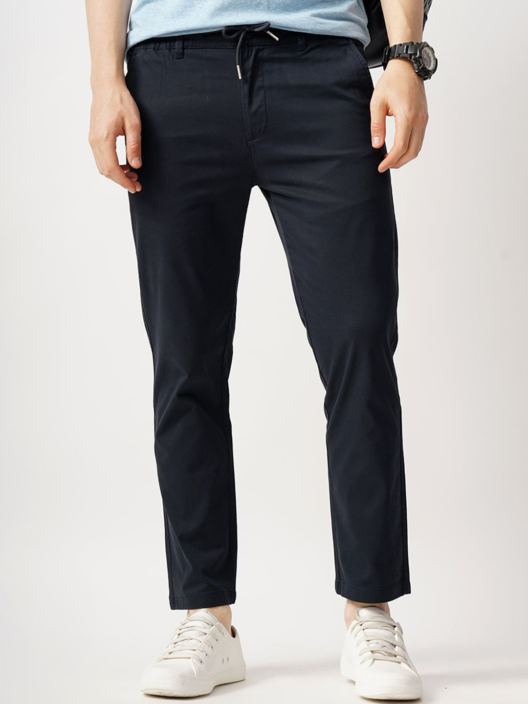 

British Club Men Smart Straight Fit Low-Rise Chinos, Navy blue
