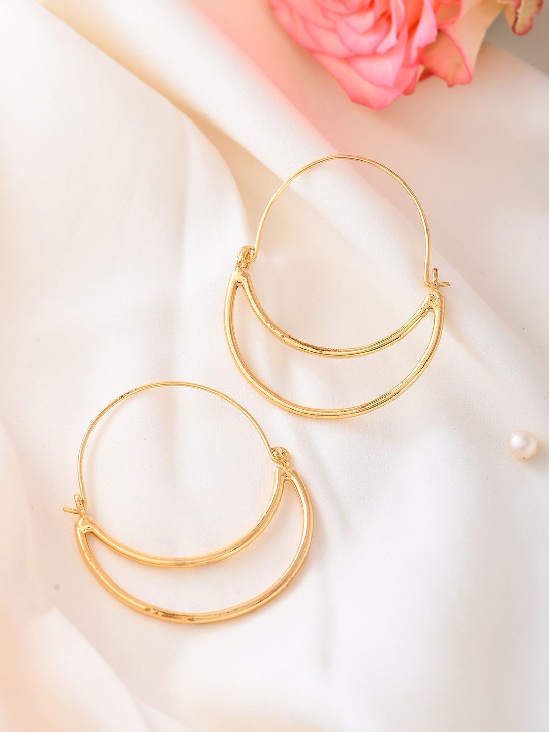 

RICHEERA Gold-Plated Geometric Hoop Earrings