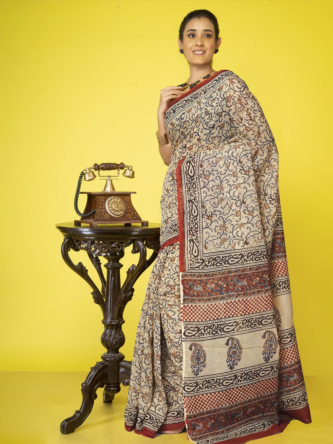 

Unnati Silks Printed Floral Pure Cotton Handloom Kota Saree, Cream