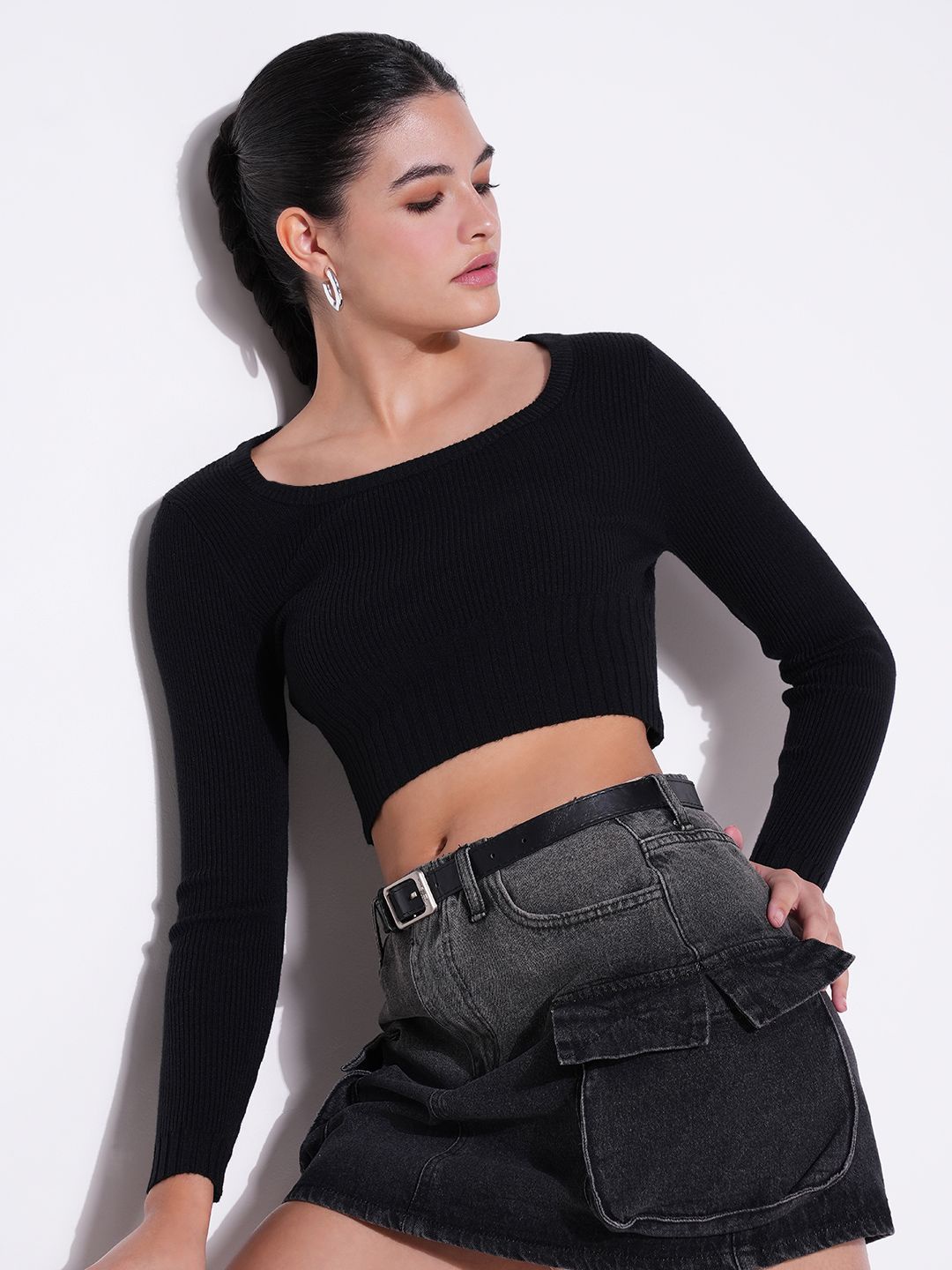 

SHOWOFF Women Scoop Neck Long Sleeves Crop Top, Black
