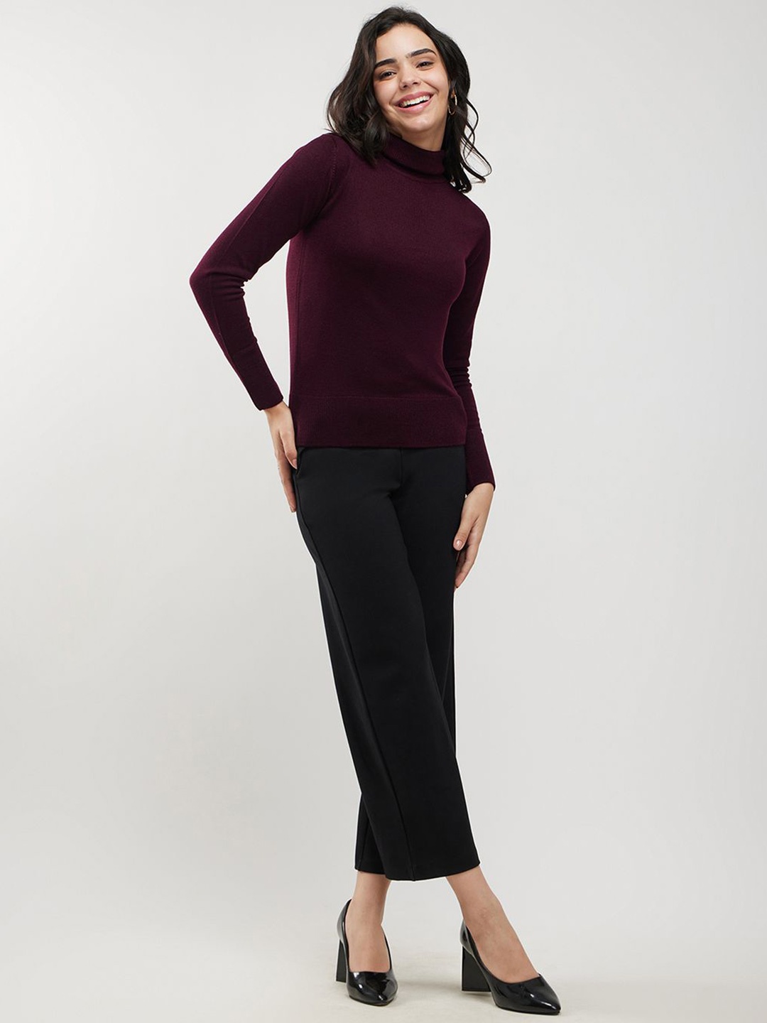 

FableStreet Women Turtle Neck Pullover, Burgundy