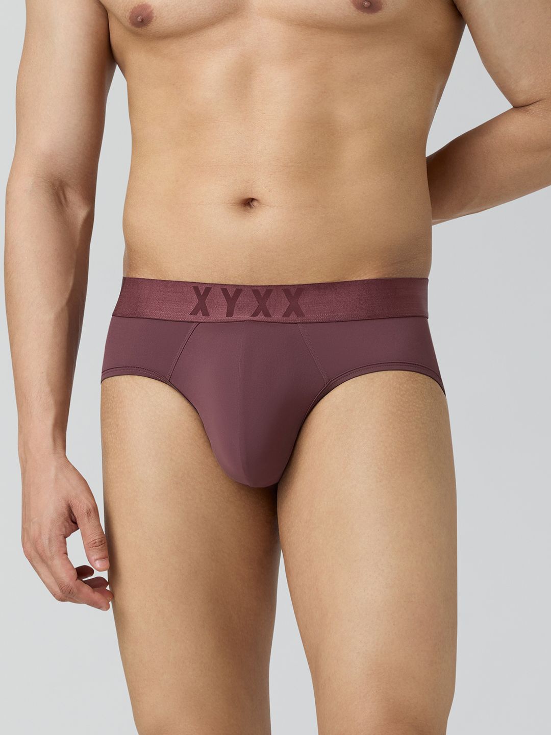 

XYXX Men Solid Rev Tactel Briefs Underwear, Maroon