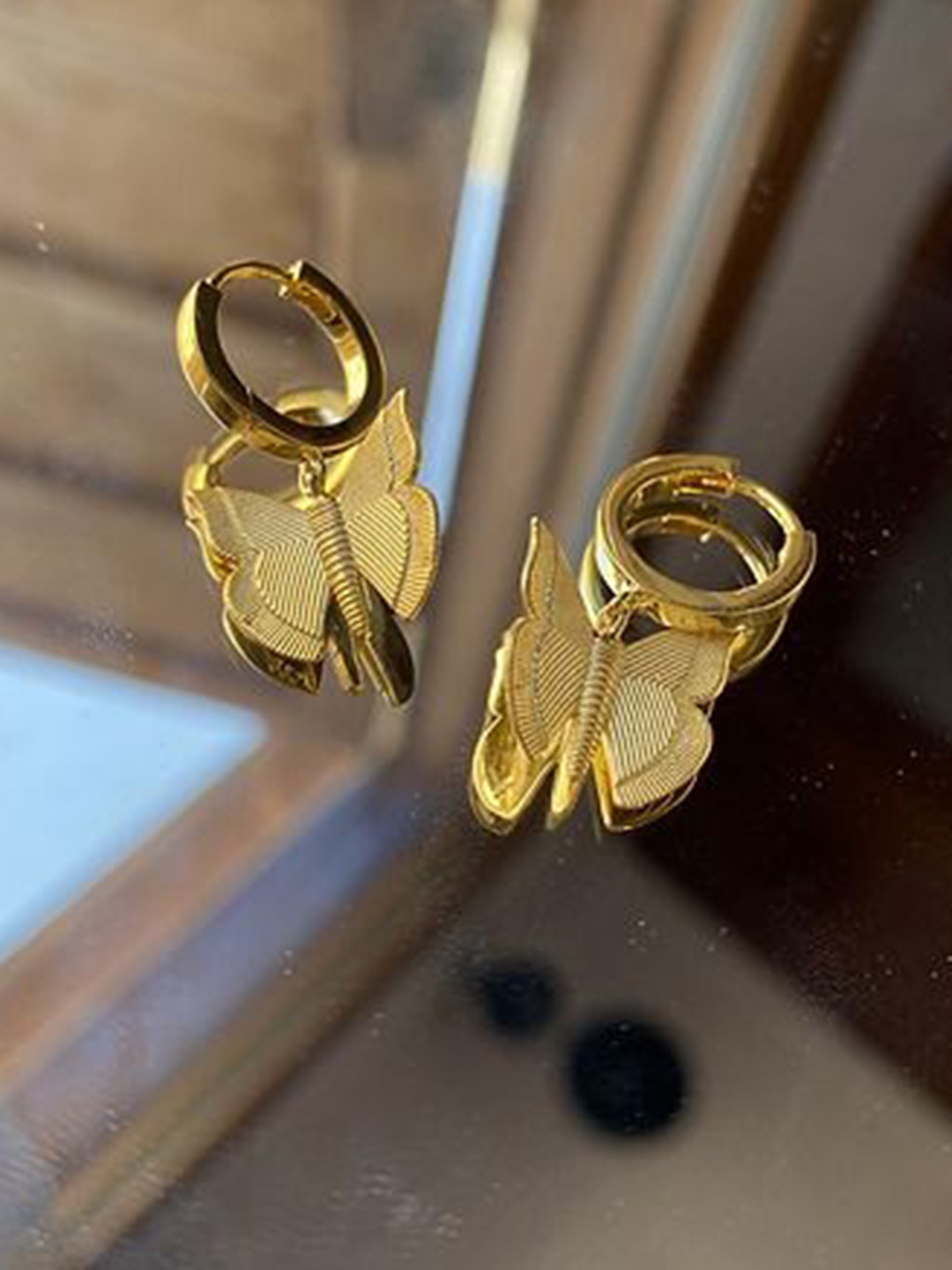 

Anushka Jain Jewellery 925 Sterling Silver Gold-Plated Butterfly Hoop Earrings