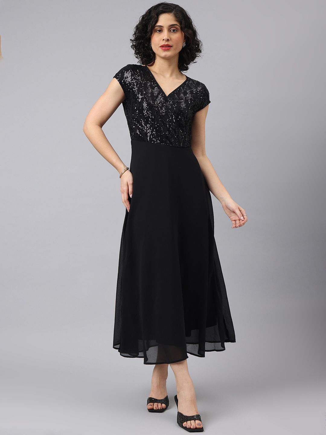 

Latin Quarters Women Self Design Maxi Midi Dress, Black
