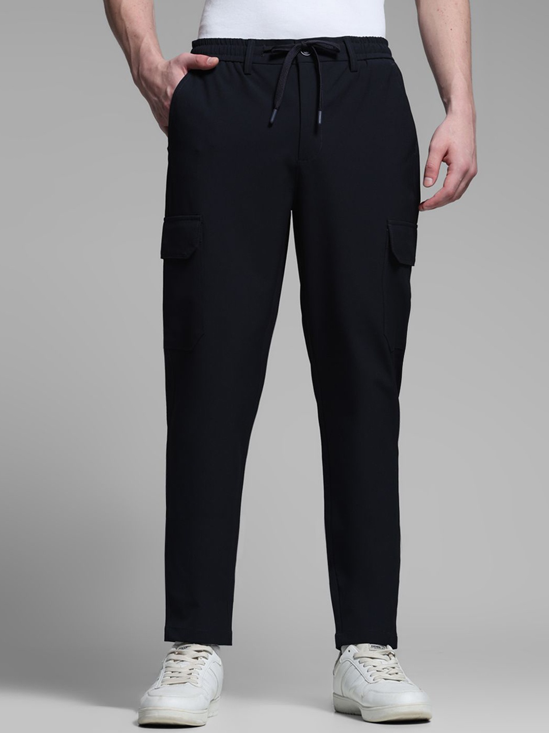 

Jack & Jones Men Regular Fit High-Rise Cargos Trousers, Navy blue