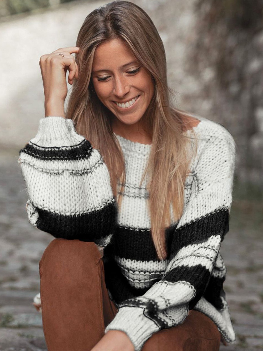 

StyleCast Women Striped Round Neck Pullover Sweater, White