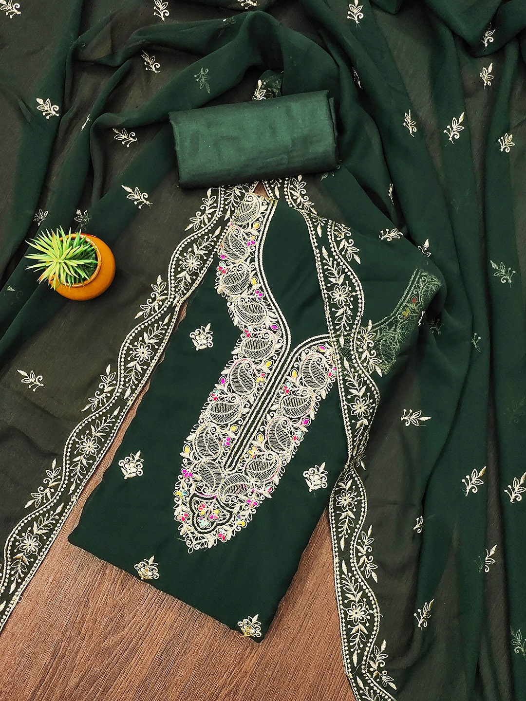 

Maroosh Floral Embellished Unstitched Dress Material, Green