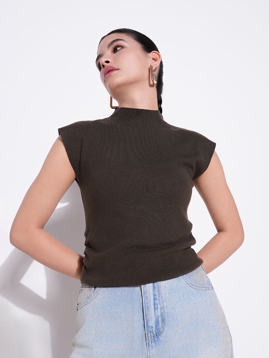 

SHOWOFF Women High Neck Sleeveless Fitted Top, Olive