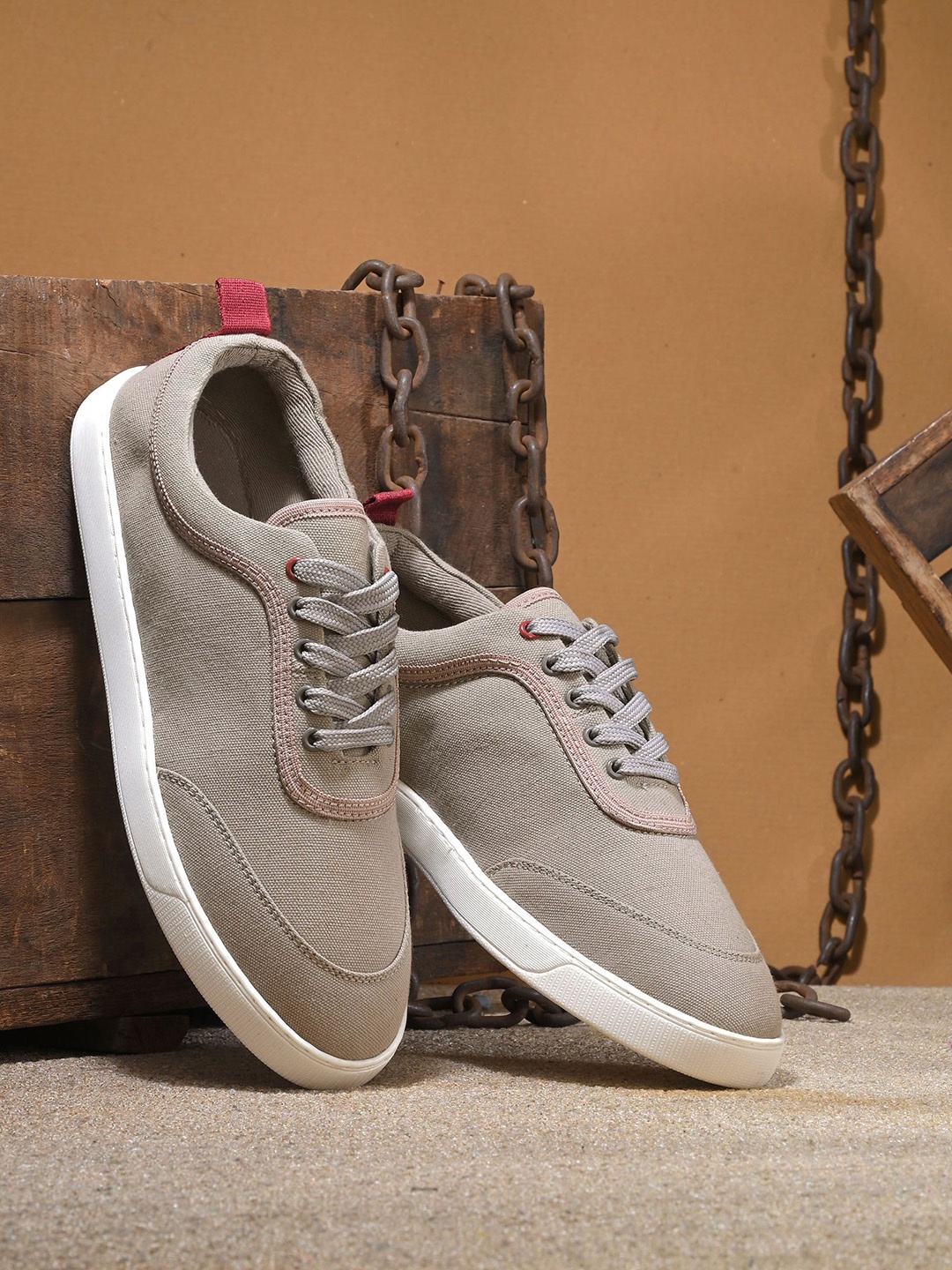 

Mast & Harbour Men Colourblocked Sneakers, Grey