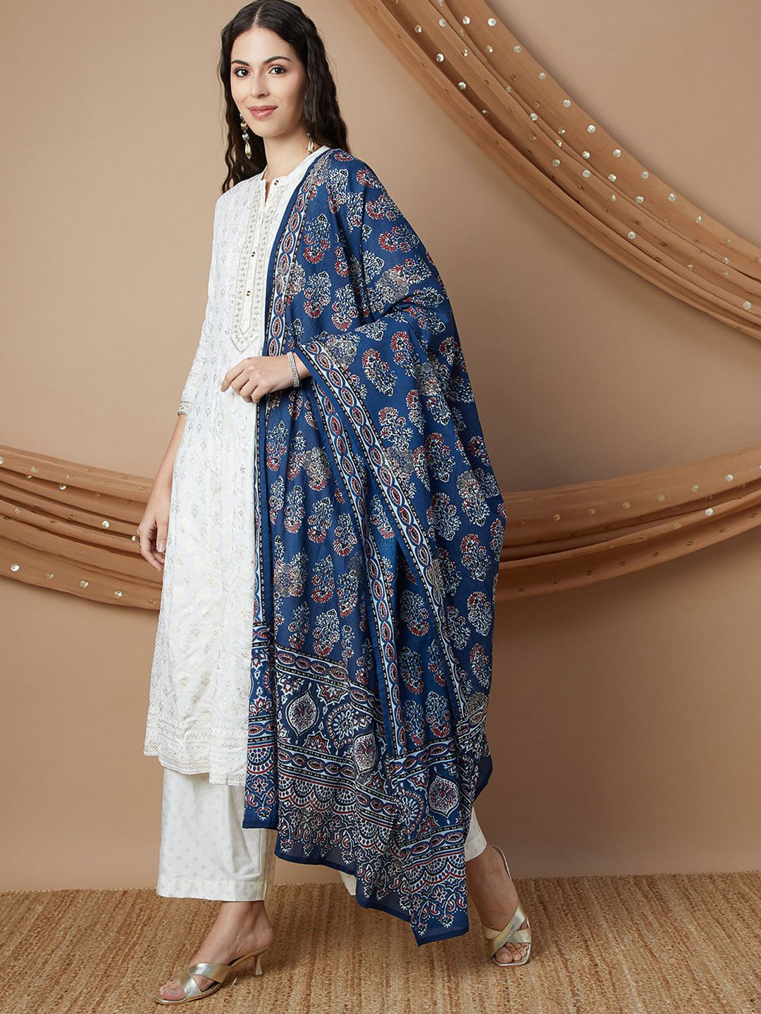 

Melange by Lifestyle Floral Printed Dupatta, Violet