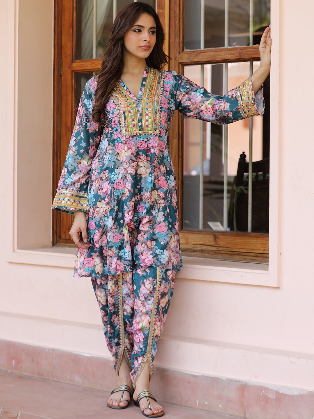 

HOUSE OF KARI Floral Printed Sequinned Anarkali Kurta With Dhoti Pants, Turquoise blue