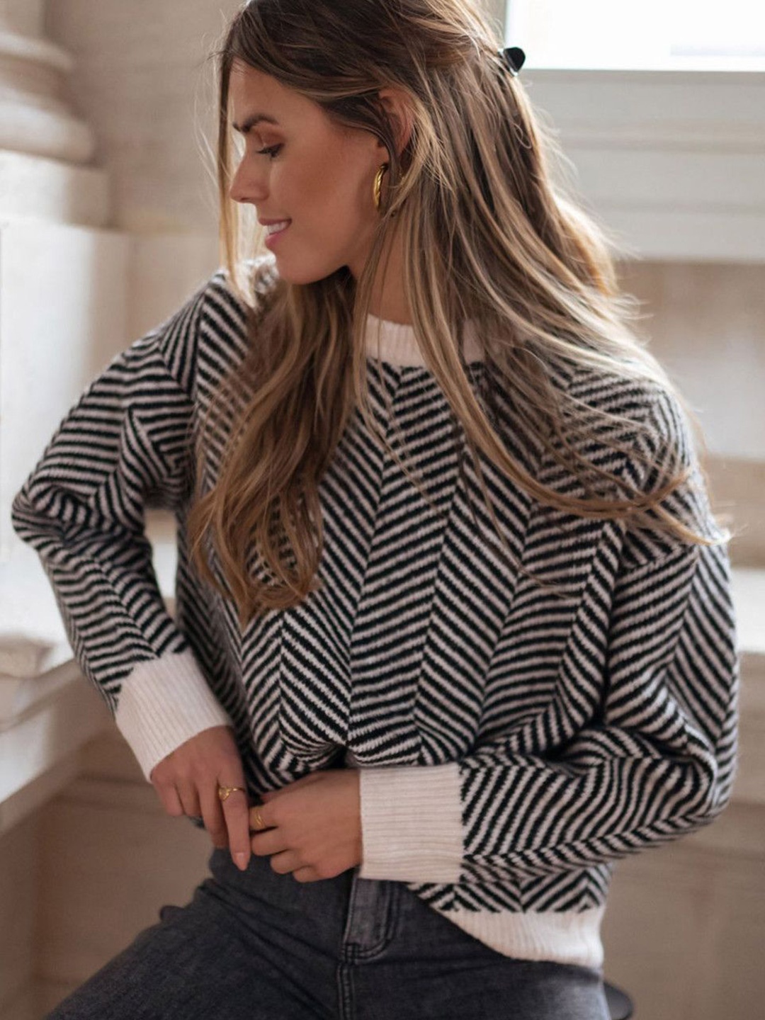 

StyleCast Women Chevron Printed Pullover Sweaters, Black