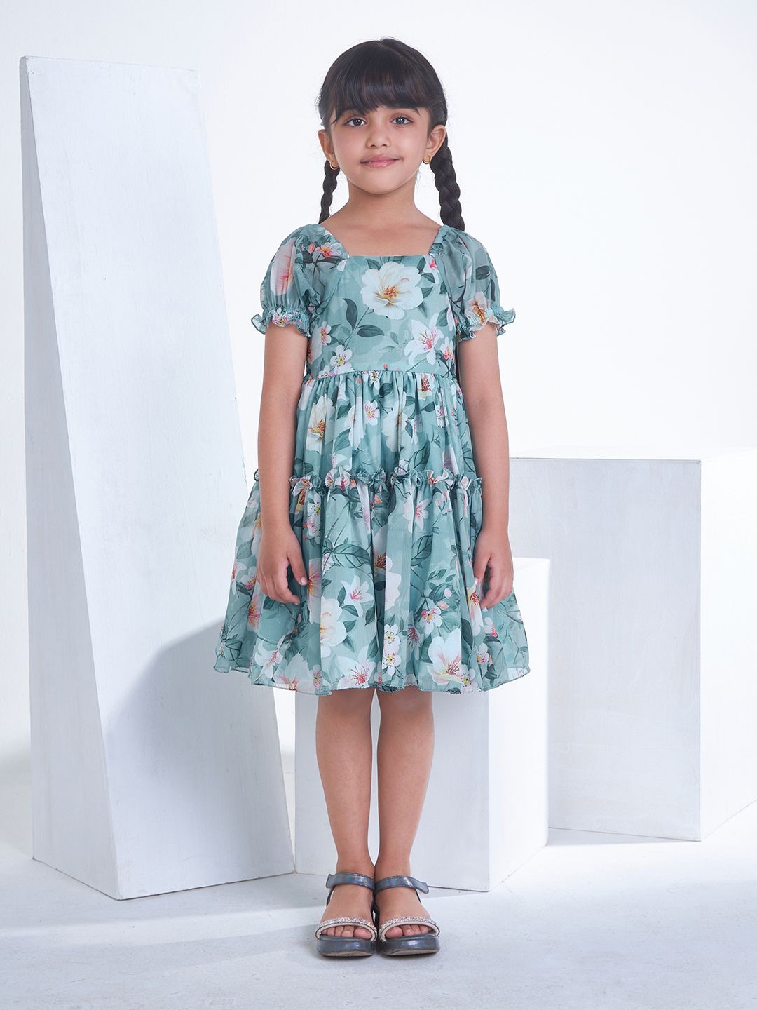 

Soleilclo Girls Floral Printed Puff Sleeve Ruffled Georgette Fit & Flare Dress, Green