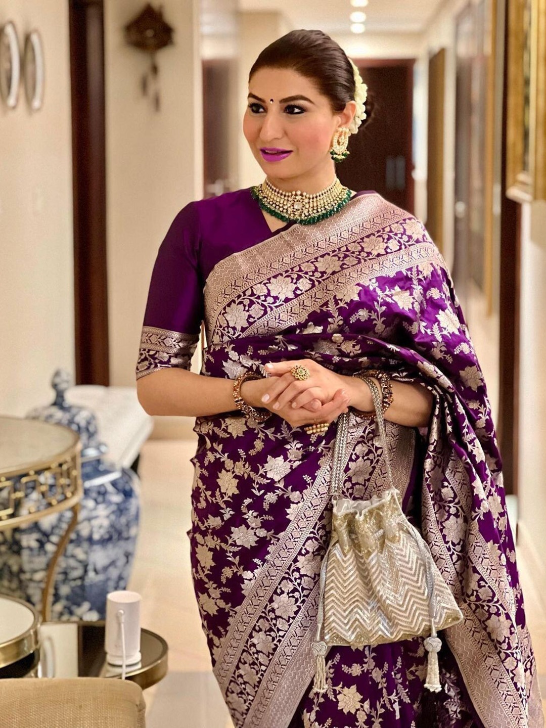 

QENY Woven Design Zari Banarasi Saree, Purple