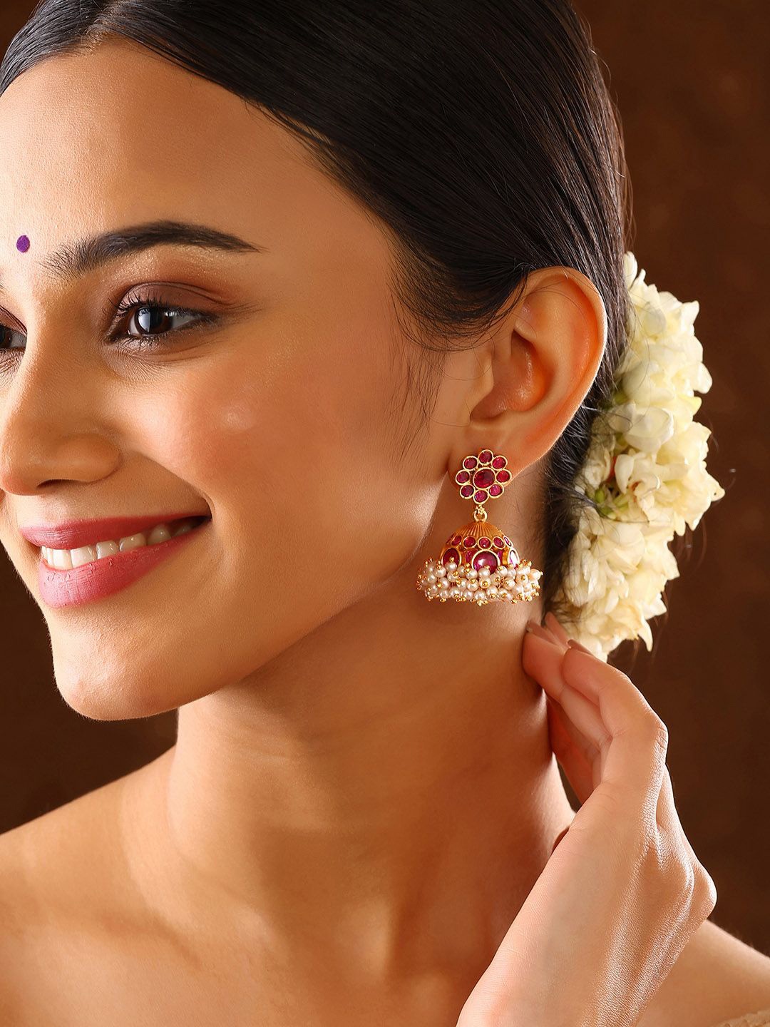 

Priyaasi Gold-Plated Stone Studded & Beaded Dome Shaped Jhumkas