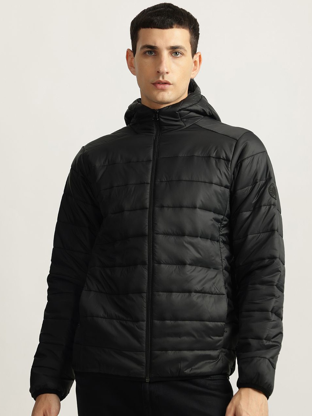 

LINDBERGH Men Solid Hooded Puffer Jacket, Black