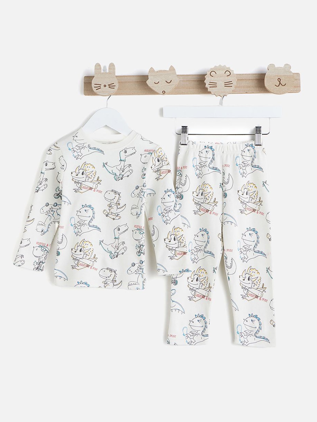 

Juniors by Babyshop Infant Boys Printed Cotton Night suit, Grey