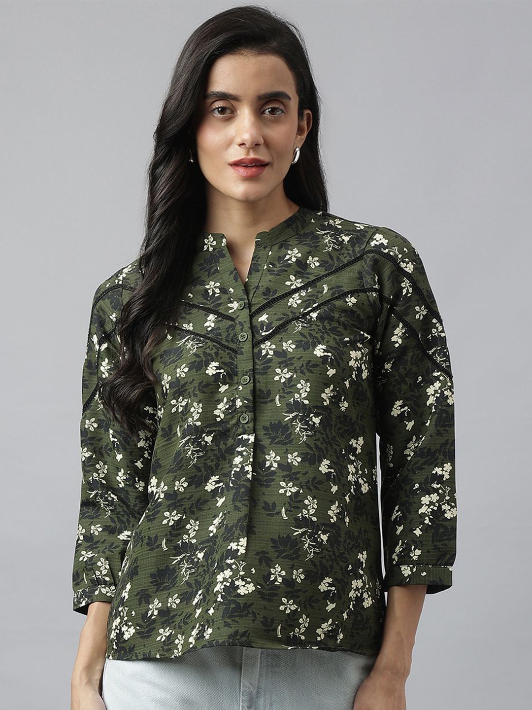 

Latin Quarters Women Floral Printed Mandarin Collar Shirt Style Top, Green