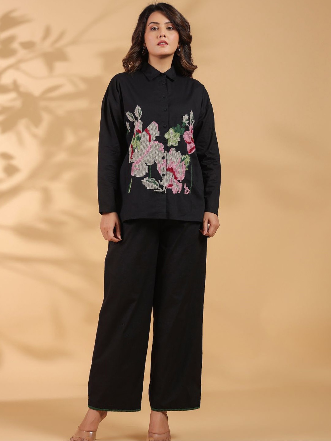 

Zolo Label Embroidered Collar Neck Shirt With Trousers, Black