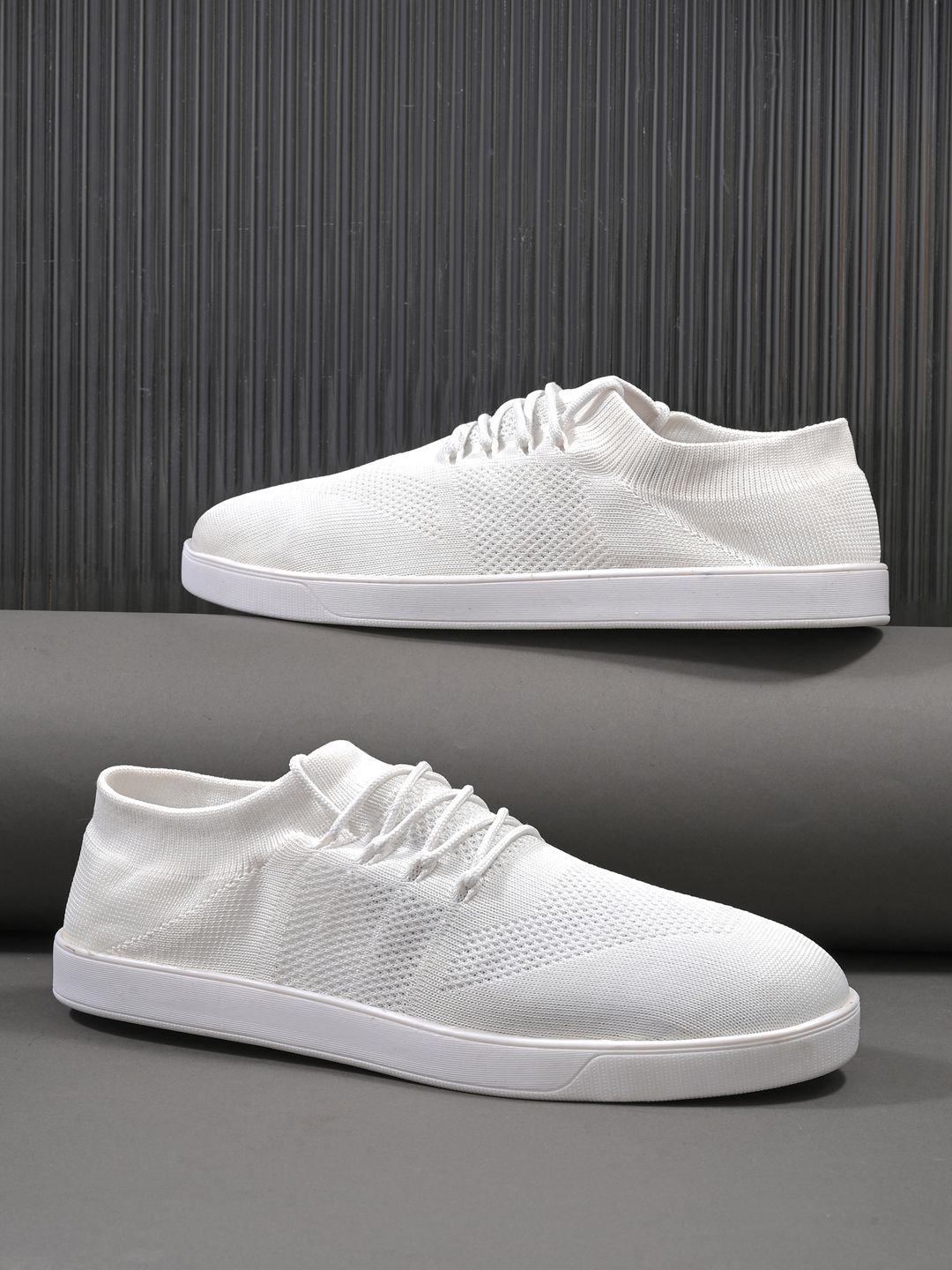 

Mast & Harbour Men Woven Design Sneakers, White